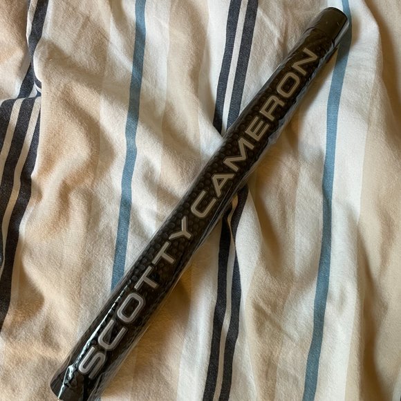 Scotty Cameron Metador Black / Gray Mid Size Grip - Picture 2 of 5